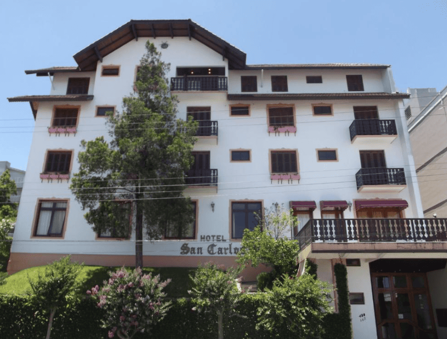 Hospedagem Hotel San Carlos em carlosbarbosa