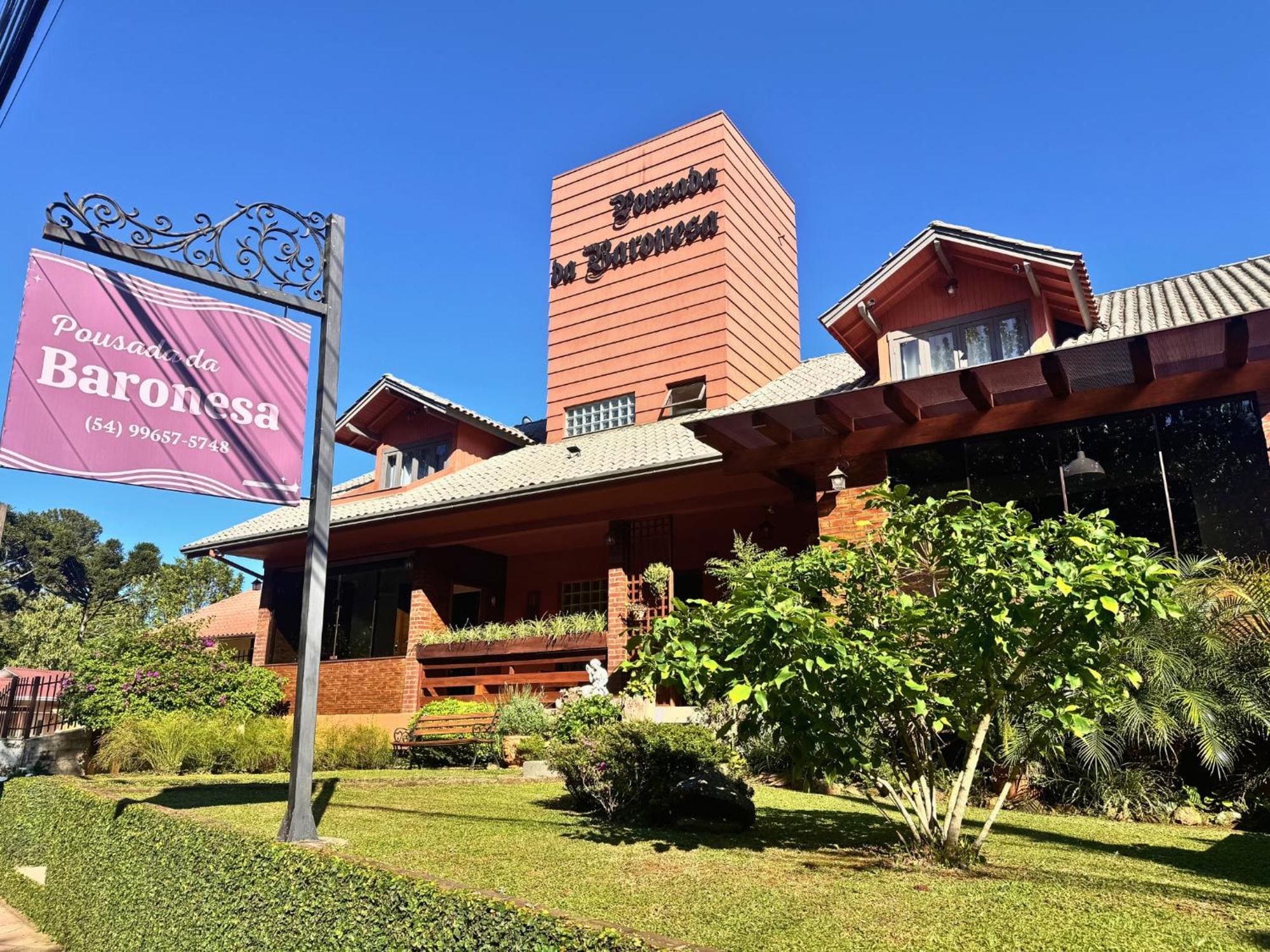 Hospedagem Pousada da Baronesa em novapetropolis