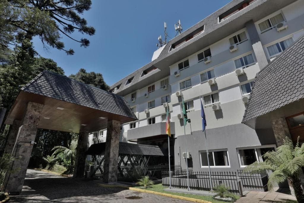 Hospedagem Tri Hotel Canela em canela