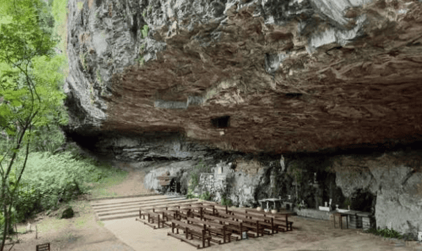 Imagem de Gruta Nossa Senhora de Lourdes (Gruta da Terceira Légua) em Caxias do Sul (RS)