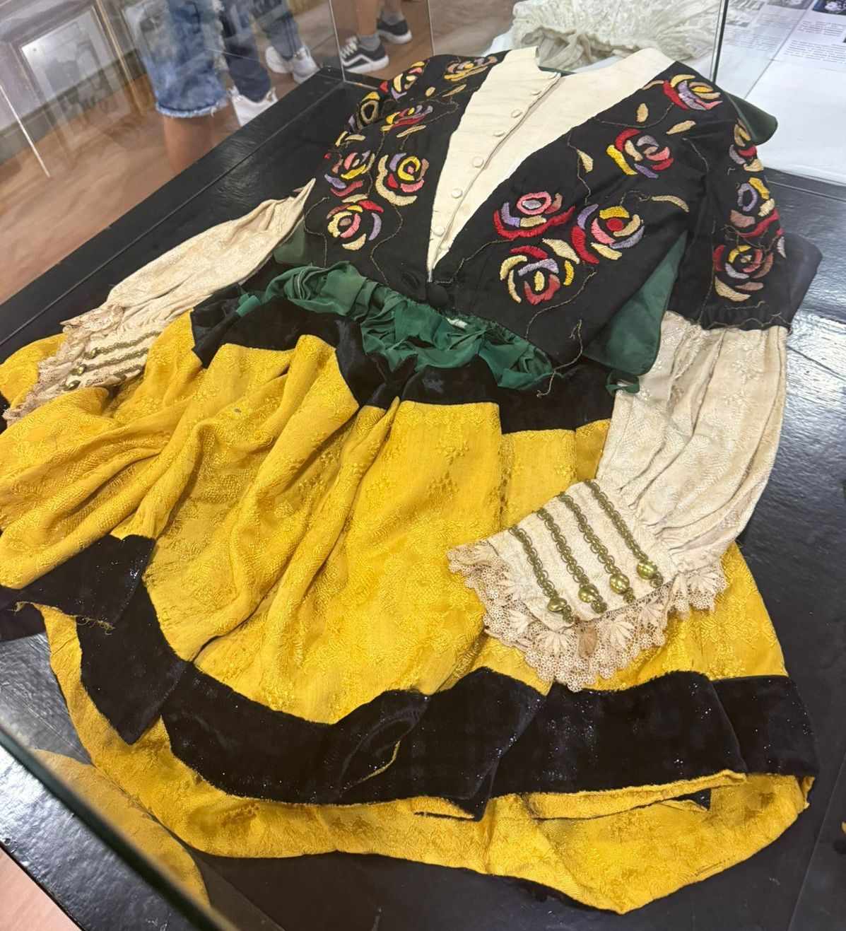 Primeiro vestido da Rainha da Festa da uva em Caxias do Sul (RS)