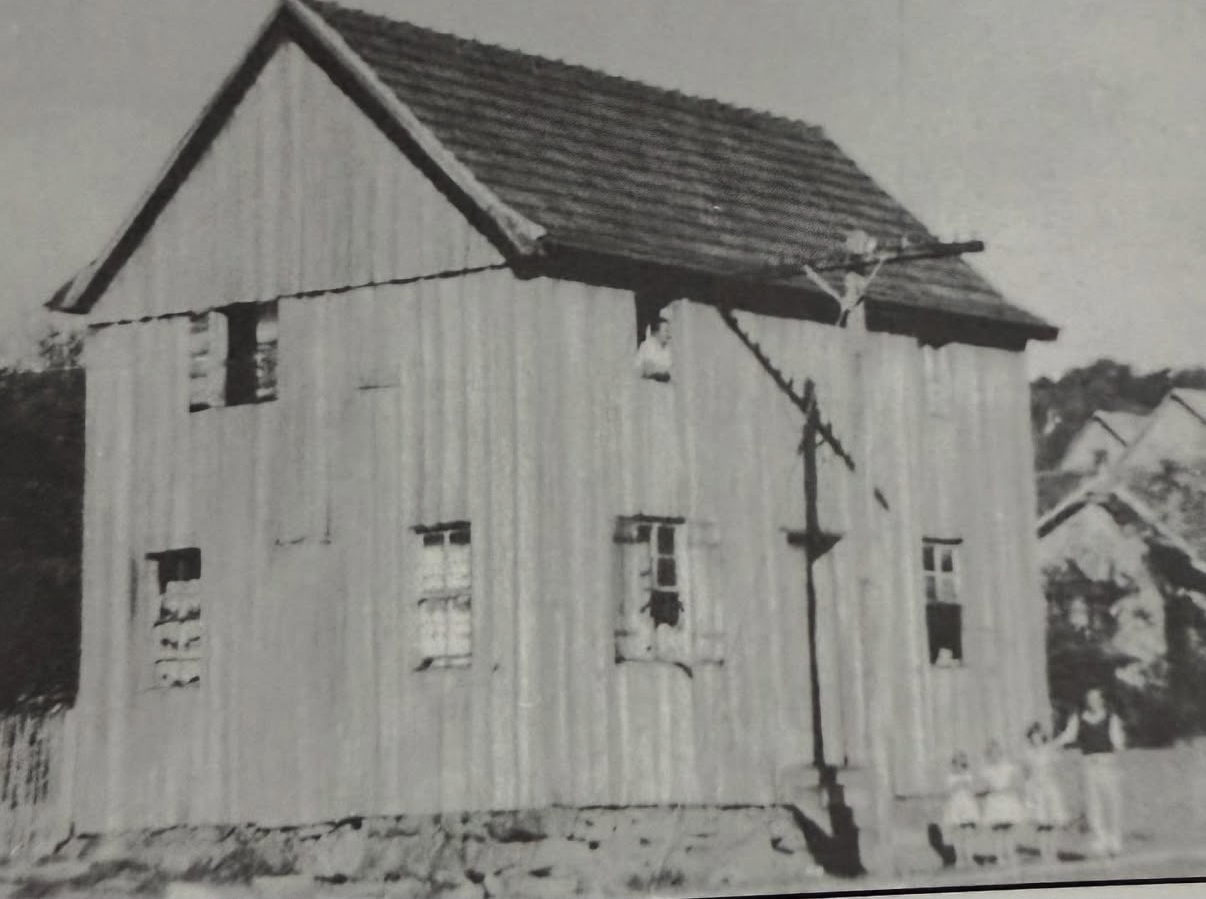 Foto histórica: Primeira central telefônica - saomarcos RS
