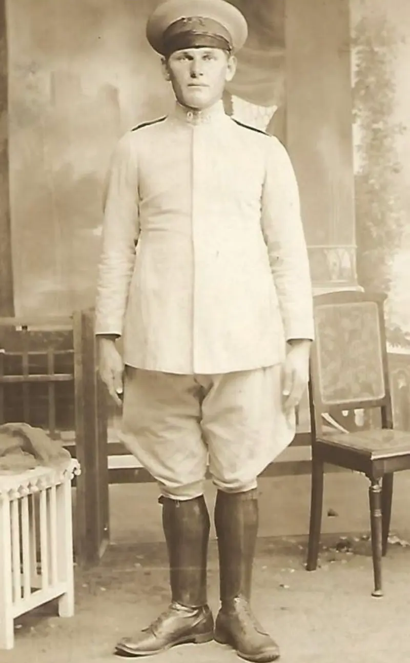 Ernesto Molon no exército