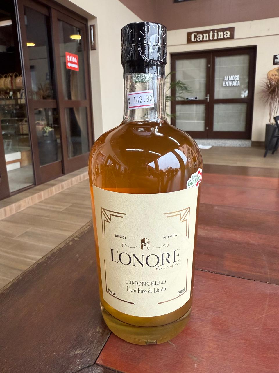 Produto Licor Fino de Limão - Limoncello da loja L'Onore Destilados