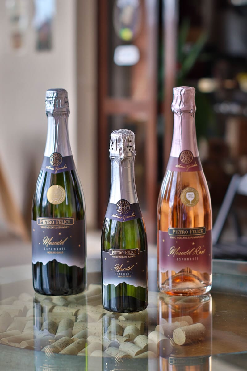 Loja com linha completa de Vinhos, Sucos e Espumantes de fabricação própria