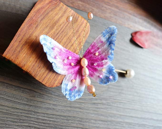 Butterfly headdress brooch, Yangzhou velvet flower