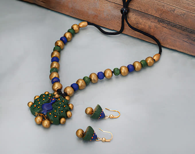 Peacock Design Terracotta Set