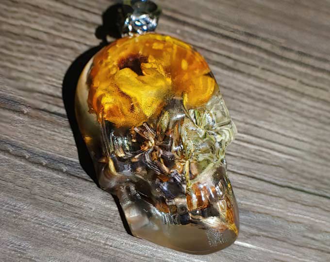 Bktanical Skull Necklace