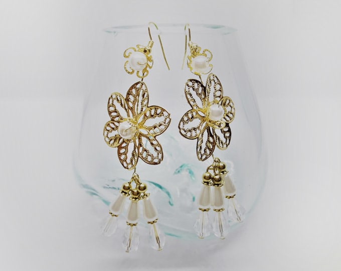 Gold flower drop earrings