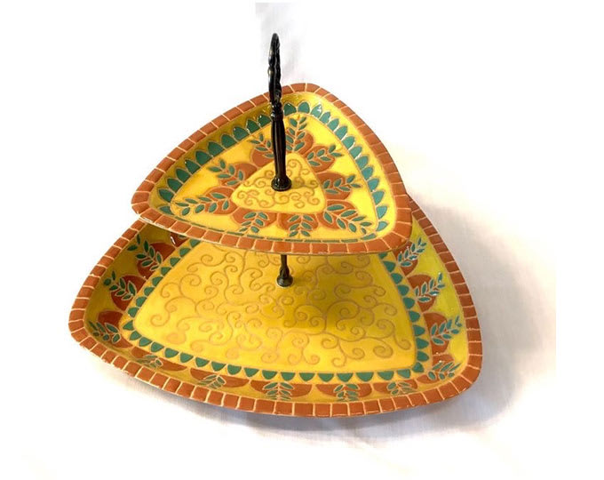 Yellow Double-deck Resptiondush Glazedpottery