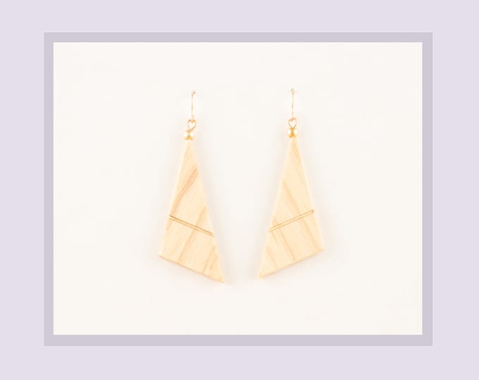 Takamo Japanese hand made wooden earring -triangle shape-