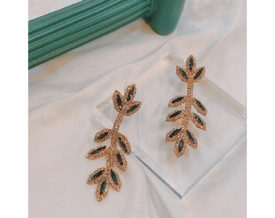 Leaf Antique Dangle Drop