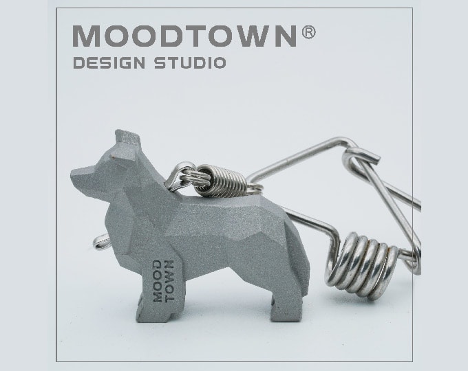 MOODTOWN Handcrafted Stainless Steel BORDER GOLLIE Keychain Gift for men and women Car Keyring hanging accessory