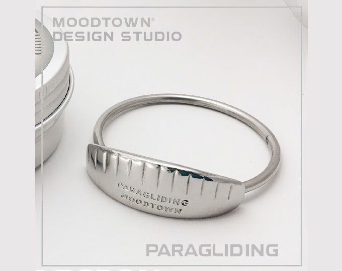 MOODTOWN Handcrafted Stainless Steel PARAGLIDING Pendant Gift for men and women Keyring hanging accessory