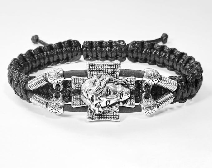 Handmade bracelet. Jesus