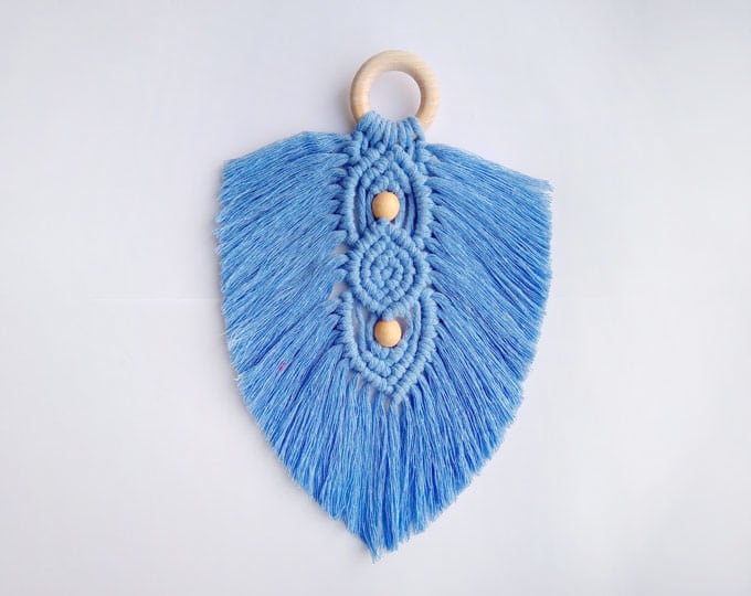 Feather shaped wall decor "Raven's eye"