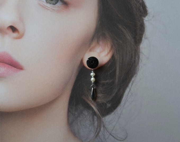 Black vintage button 2way earrings