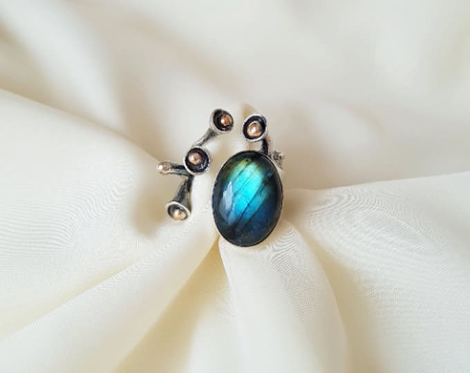 Large Labradorite Ring, 925 Sterling Silver, Handmade Silver Ring, Handmade Silver Jewelry, Blue Ring, Large Labradorite, Personalized Gift