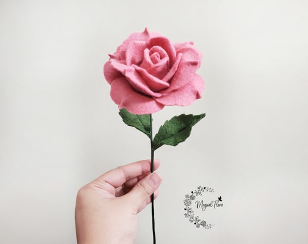 리얼리틱 펠트 장미, 펠트 장미 꽃다발, 펠트 꽃 줄기, 펠트 꽃다발, 장미 줄기, 장미 꽃다발, 웨딩, 그녀를 위한 선물, 펠트 레드 장미