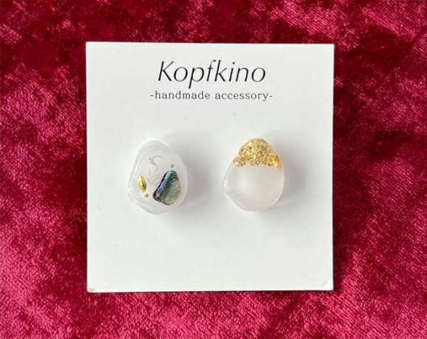 New!! Abalone shell white × gold earrings