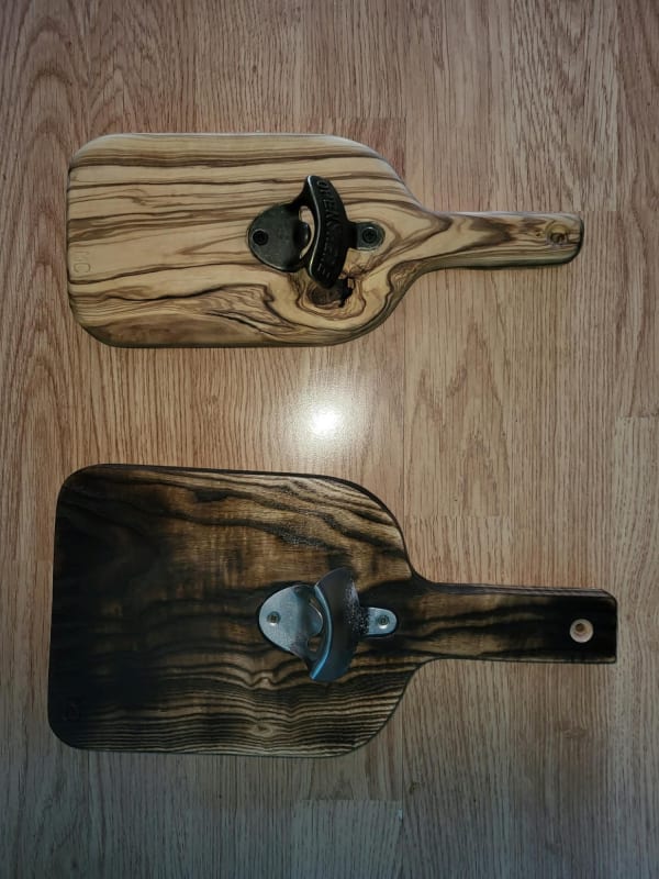 Magnetic bottle opener