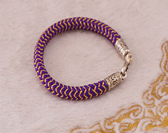 Knitted bracelet