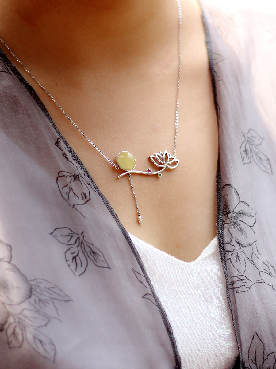 Original Chinese-style design Lotus Pond Moonlight S925 silver amber and colored gemstone necklace