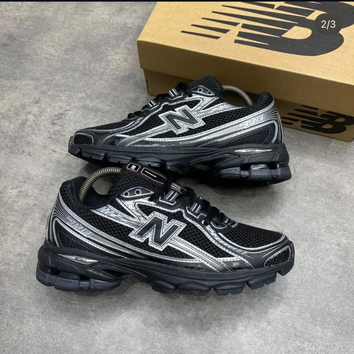 New Balance 740