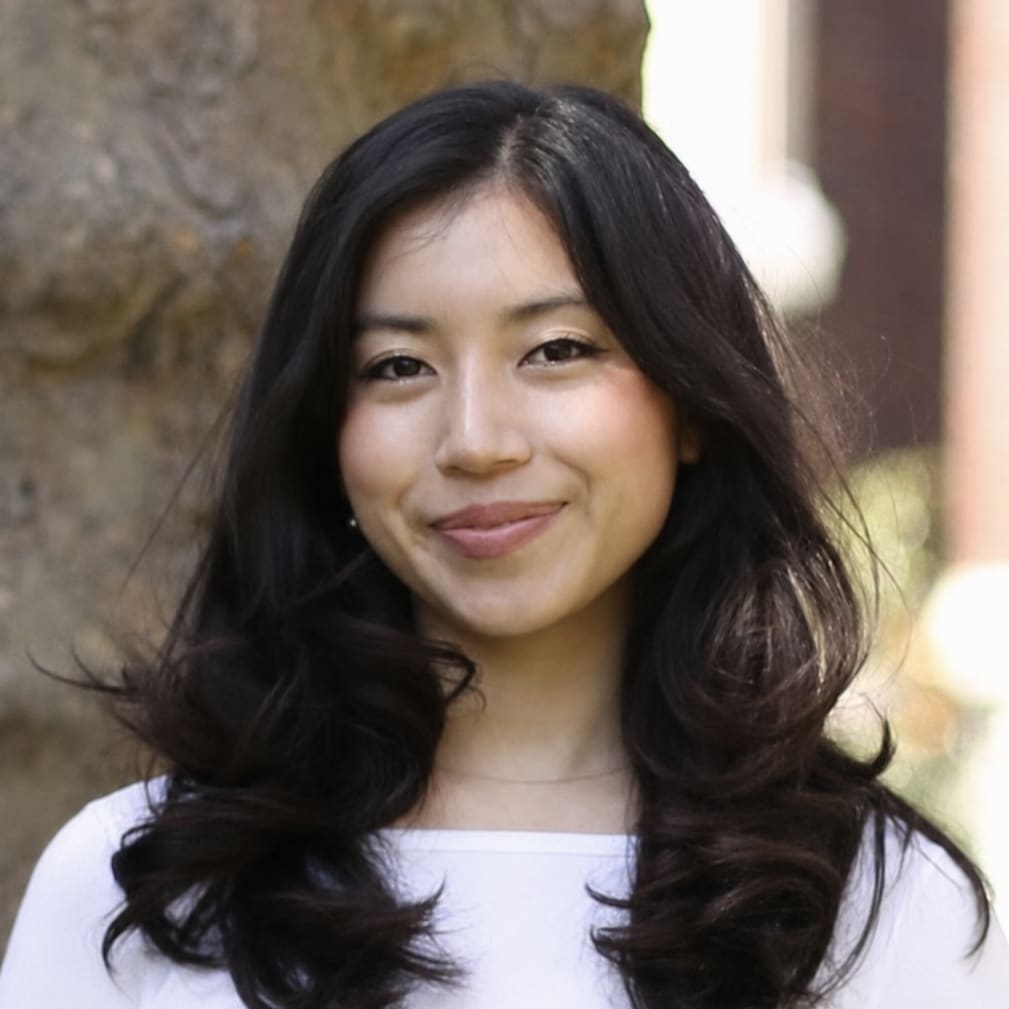 Caroline Mendoza, Development Associate