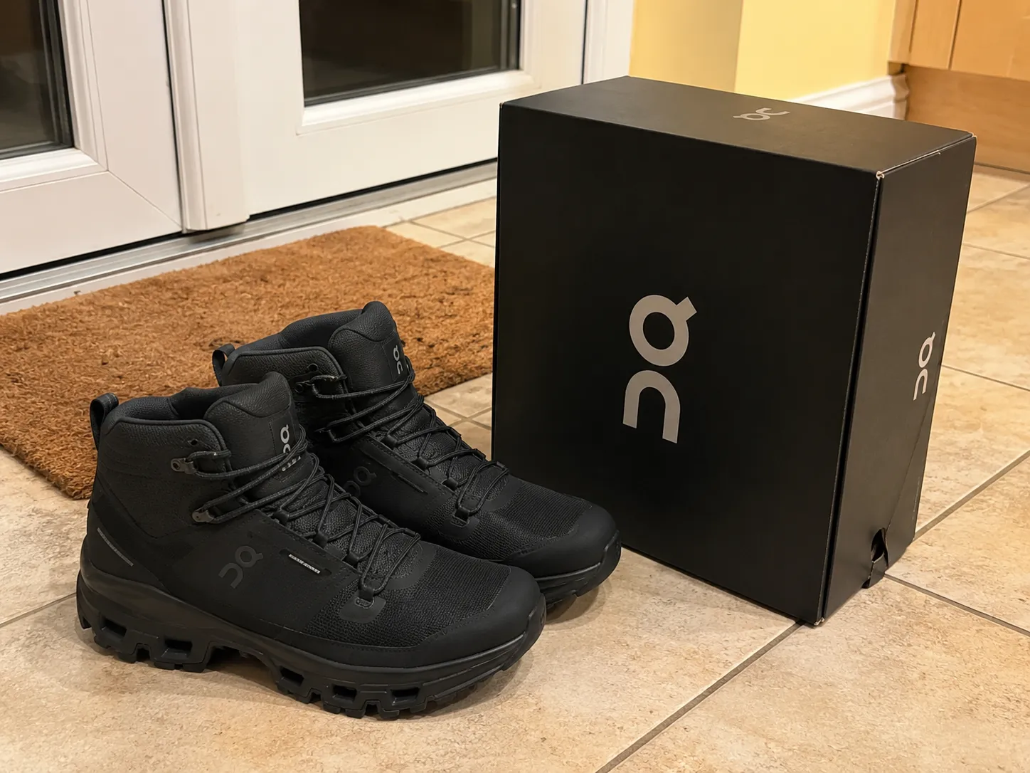 Customer review photo of black hiking boots