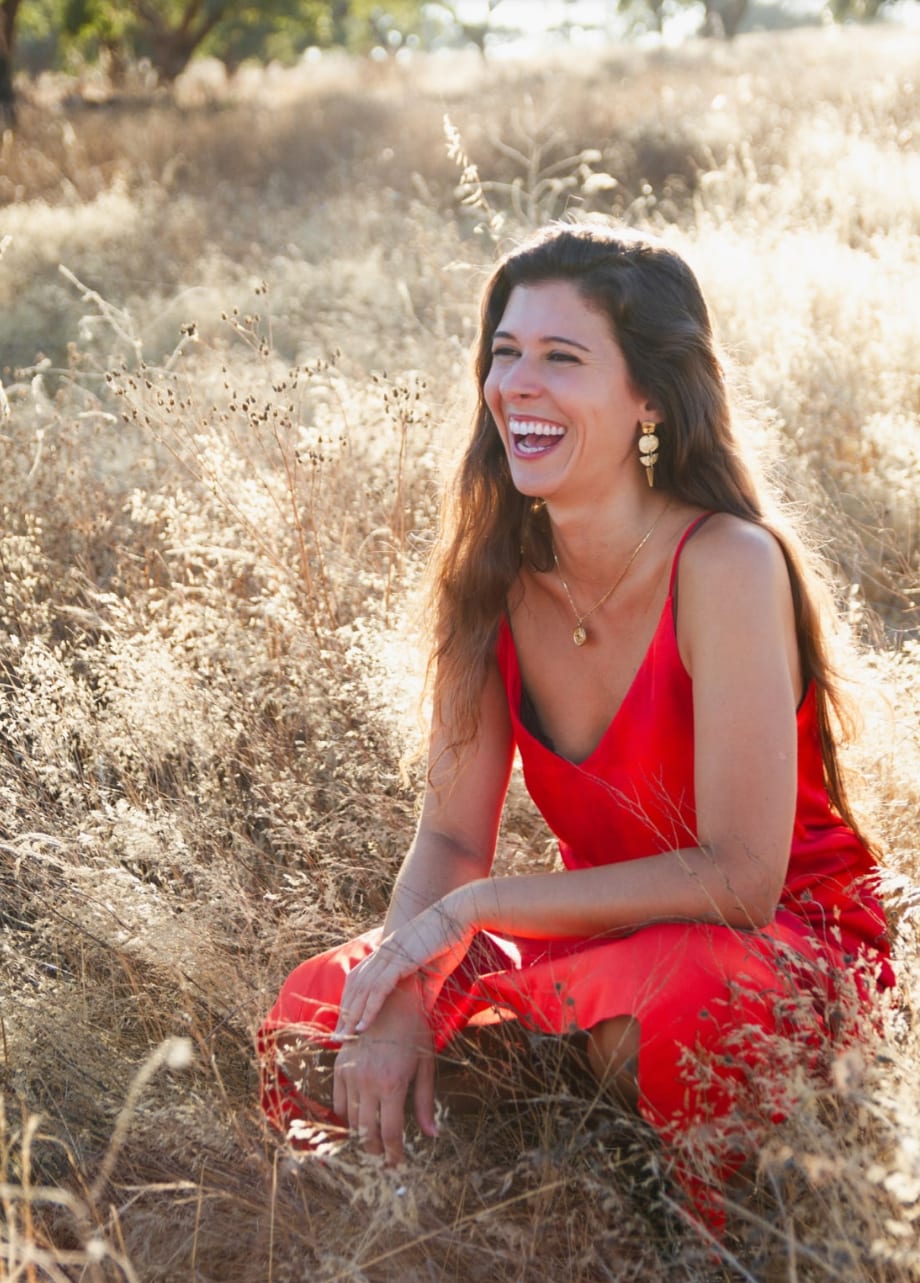 Carlota in a field
