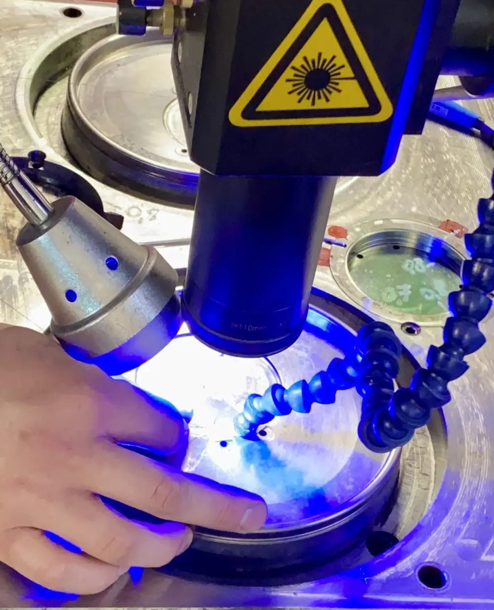 Precyzyjne spawanie stali nierdzewnej laserem – wysoka jakość łączenia