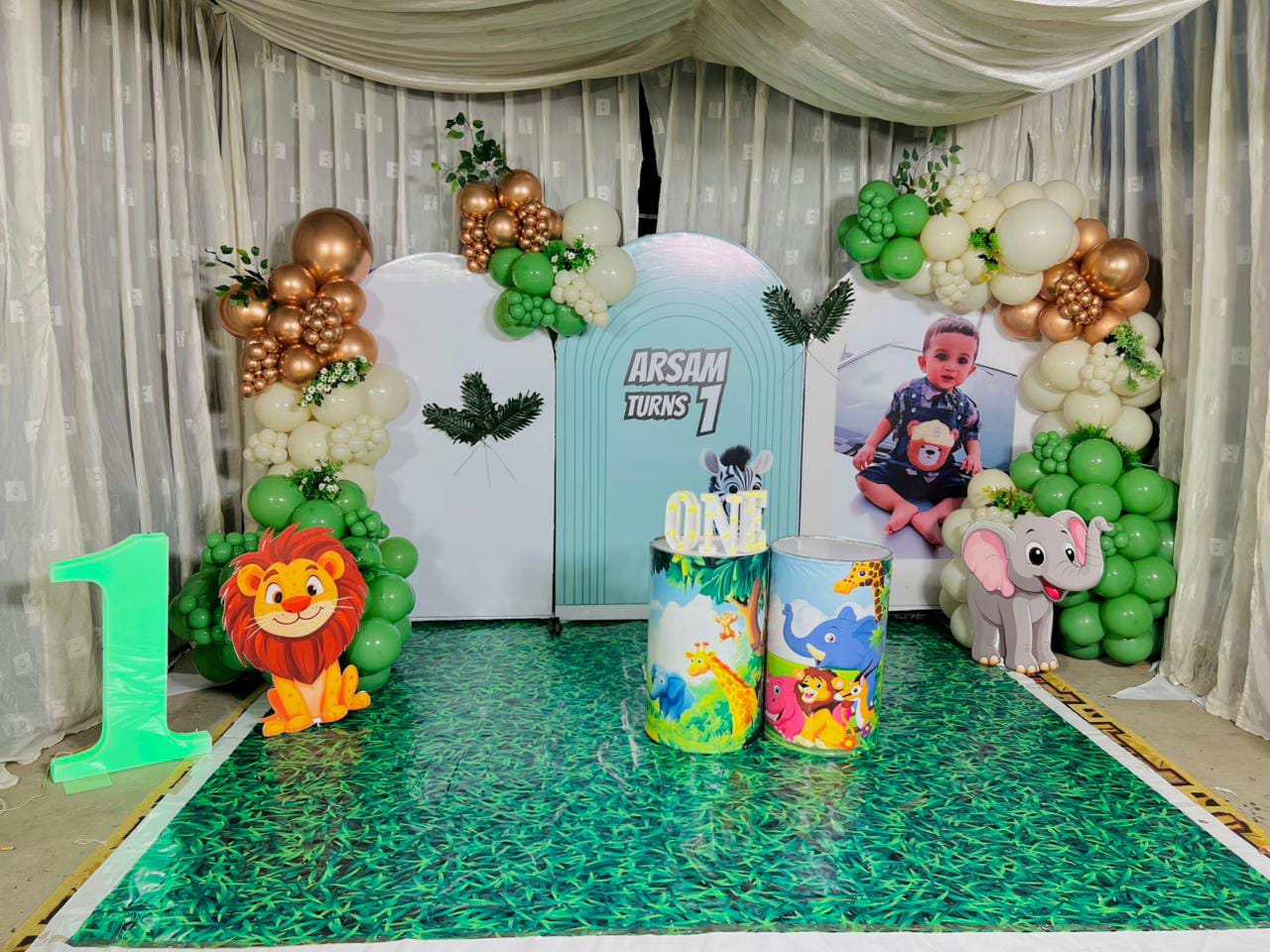 Cute First Birthday Decoration in Lahore