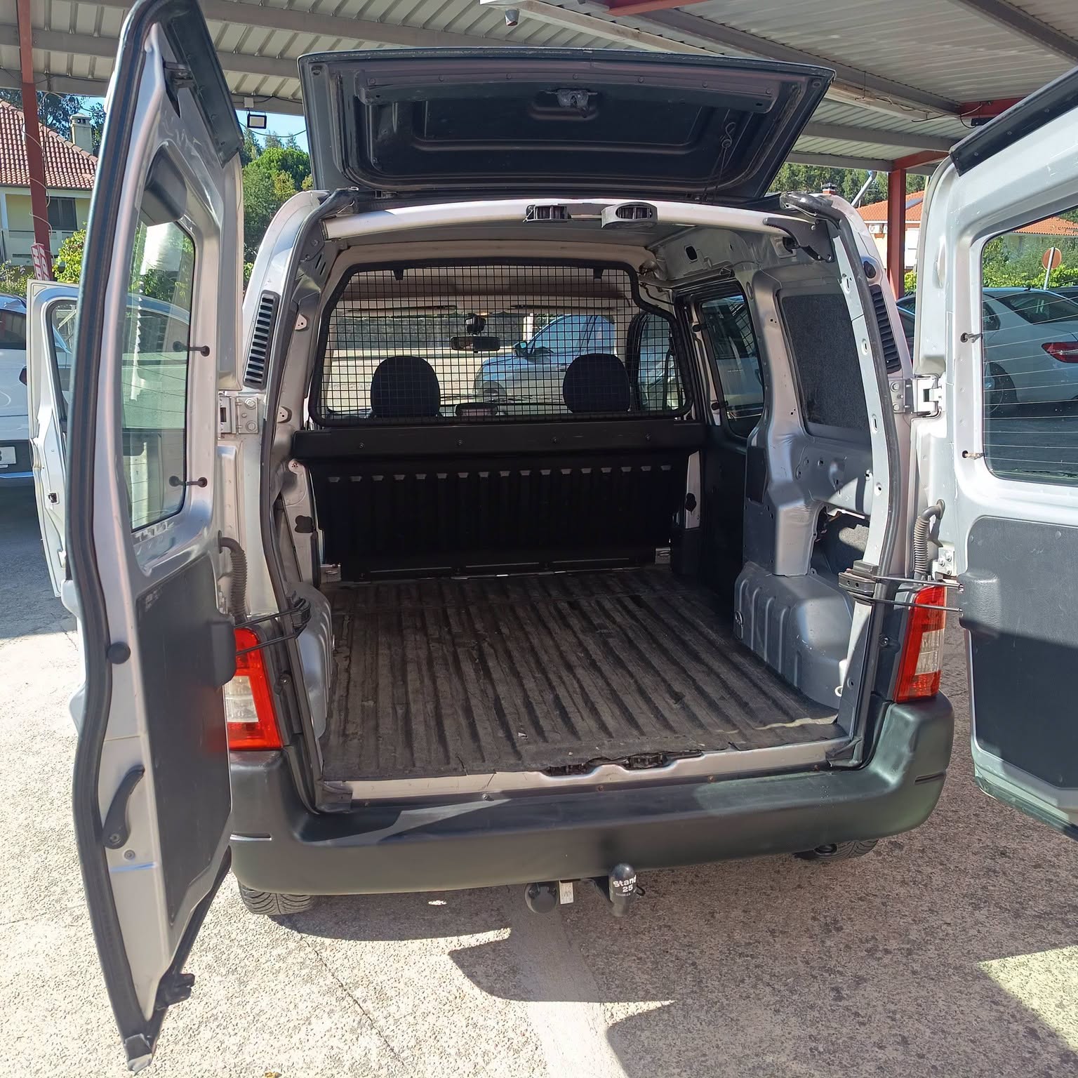 Peugeot Partner — miniatura 7