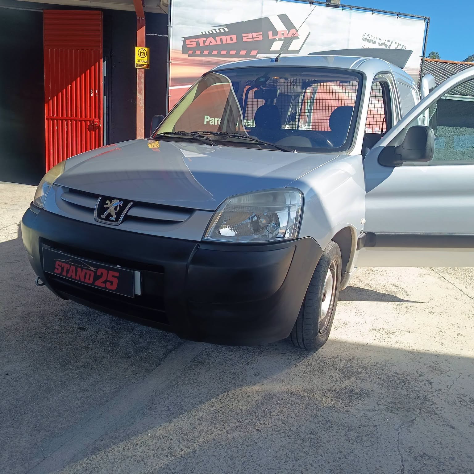 Peugeot Partner — miniatura 8