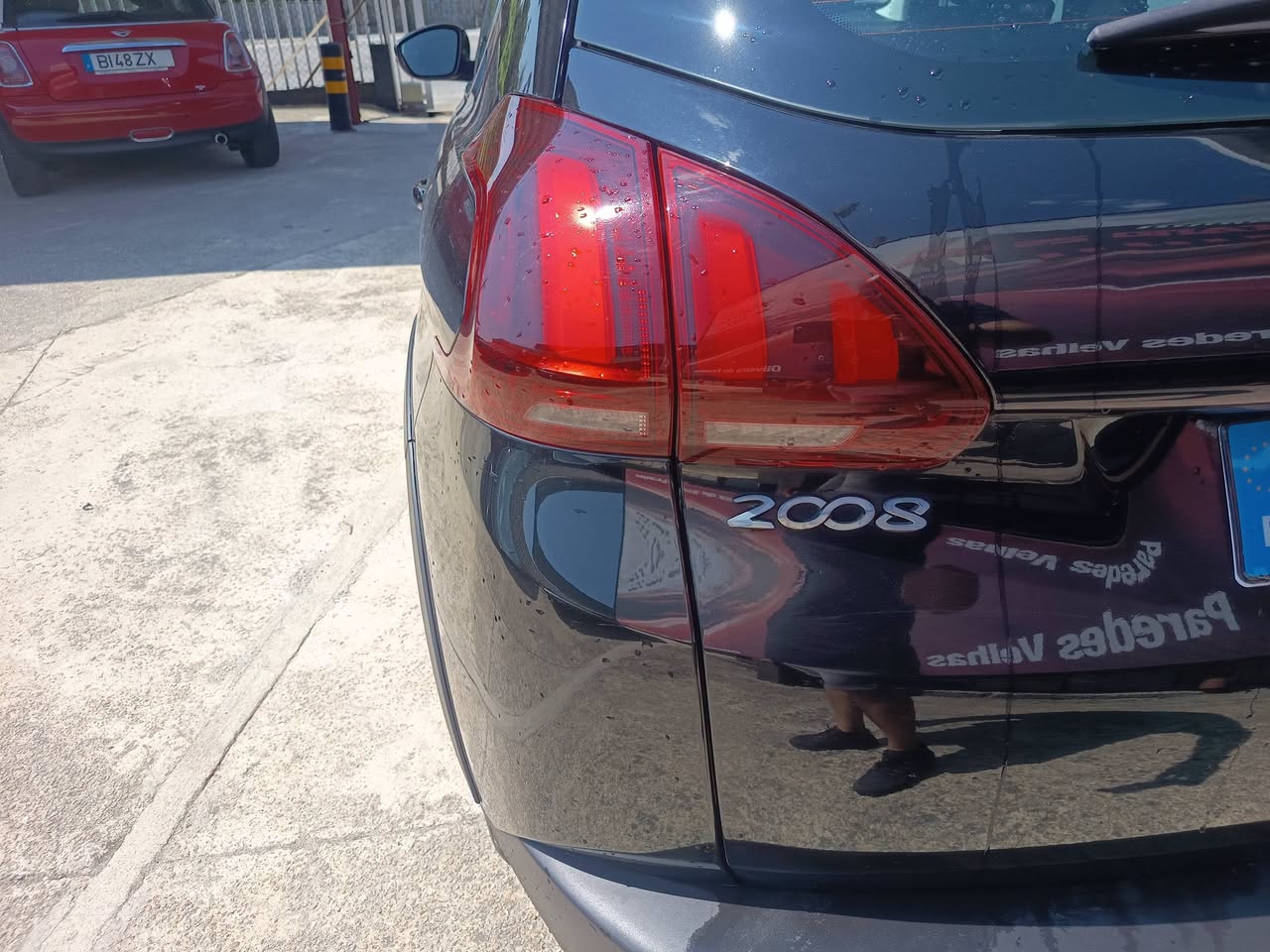 Peugeot 2008 — miniatura 3
