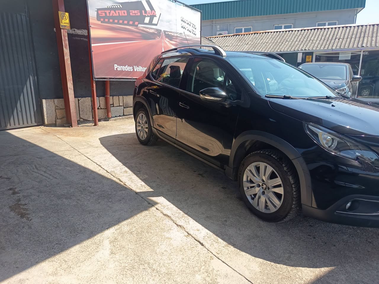 Peugeot 2008 — miniatura 4