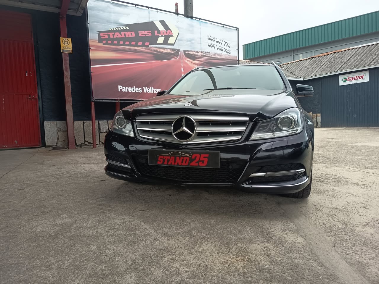 Mercedes-Benz Classe C C220 CDi T BlueEfficiency Avantgarde 2014 usado — fotografia 1 de 5