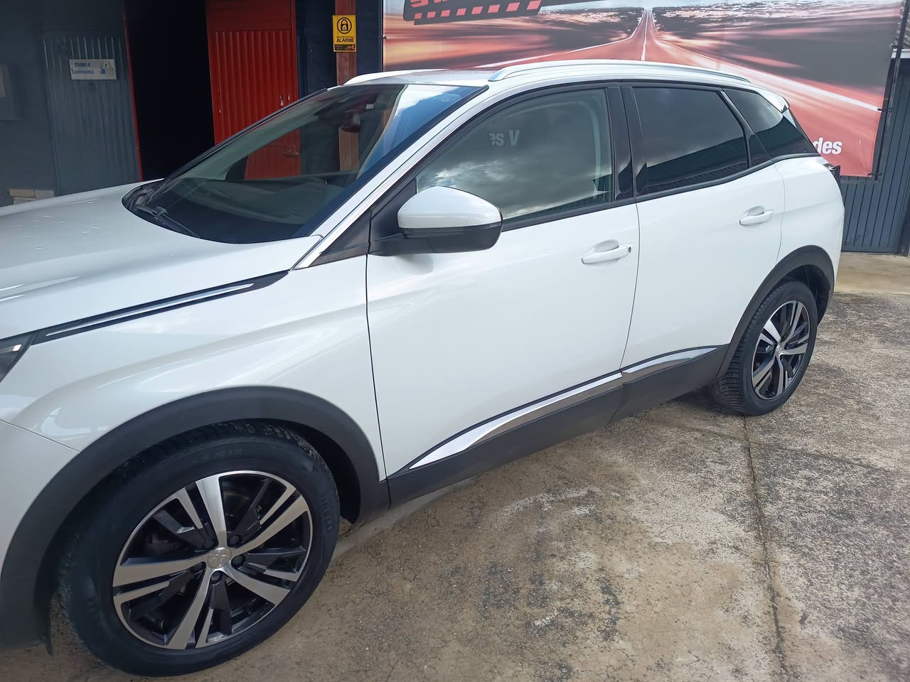 Peugeot 3008 — miniatura 5