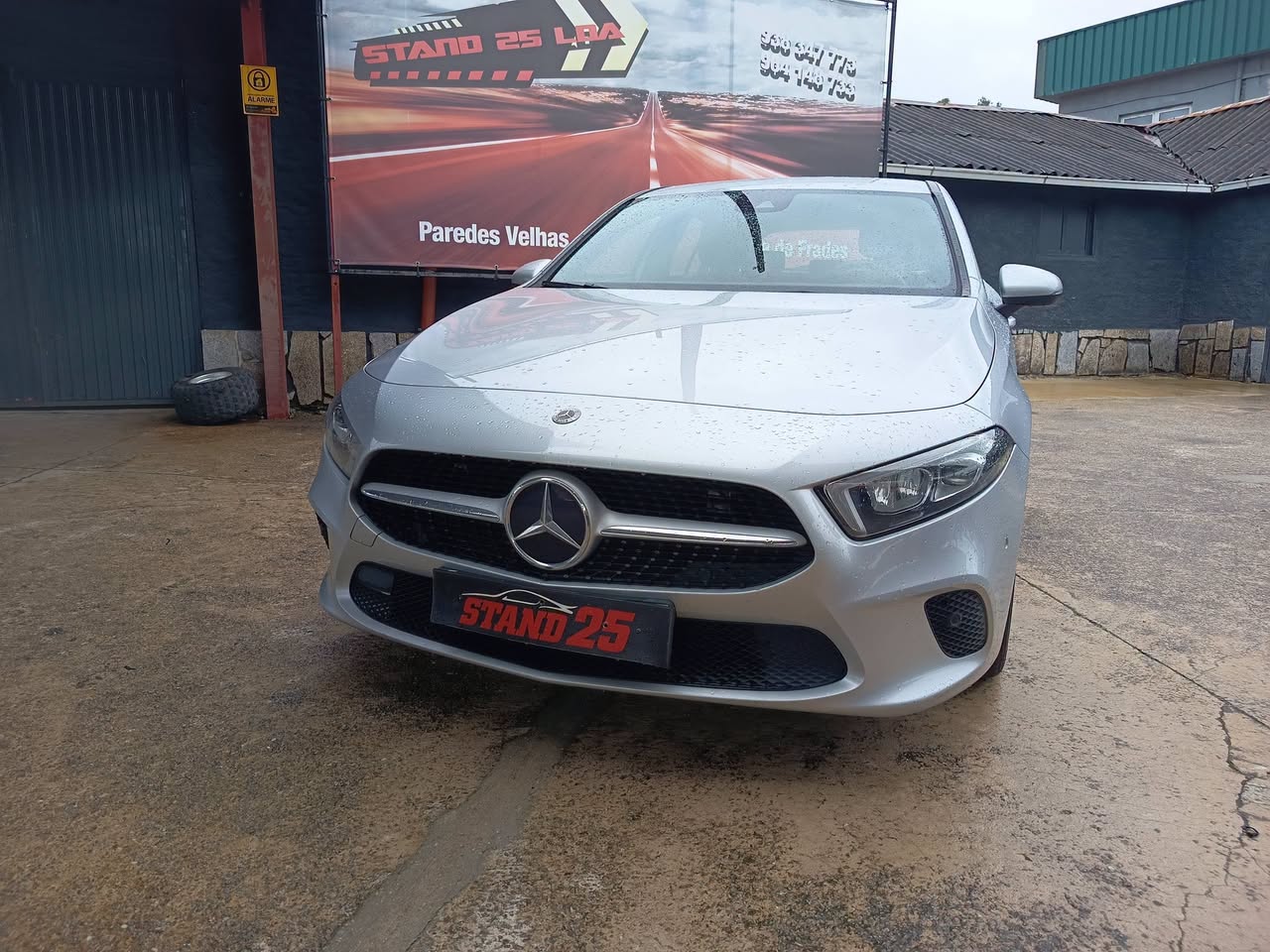 Mercedes Benz Classe A A180d 2022 usado — fotografia 1 de 5