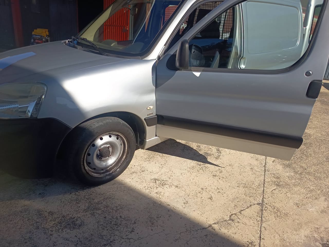 Peugeot Partner — miniatura 2