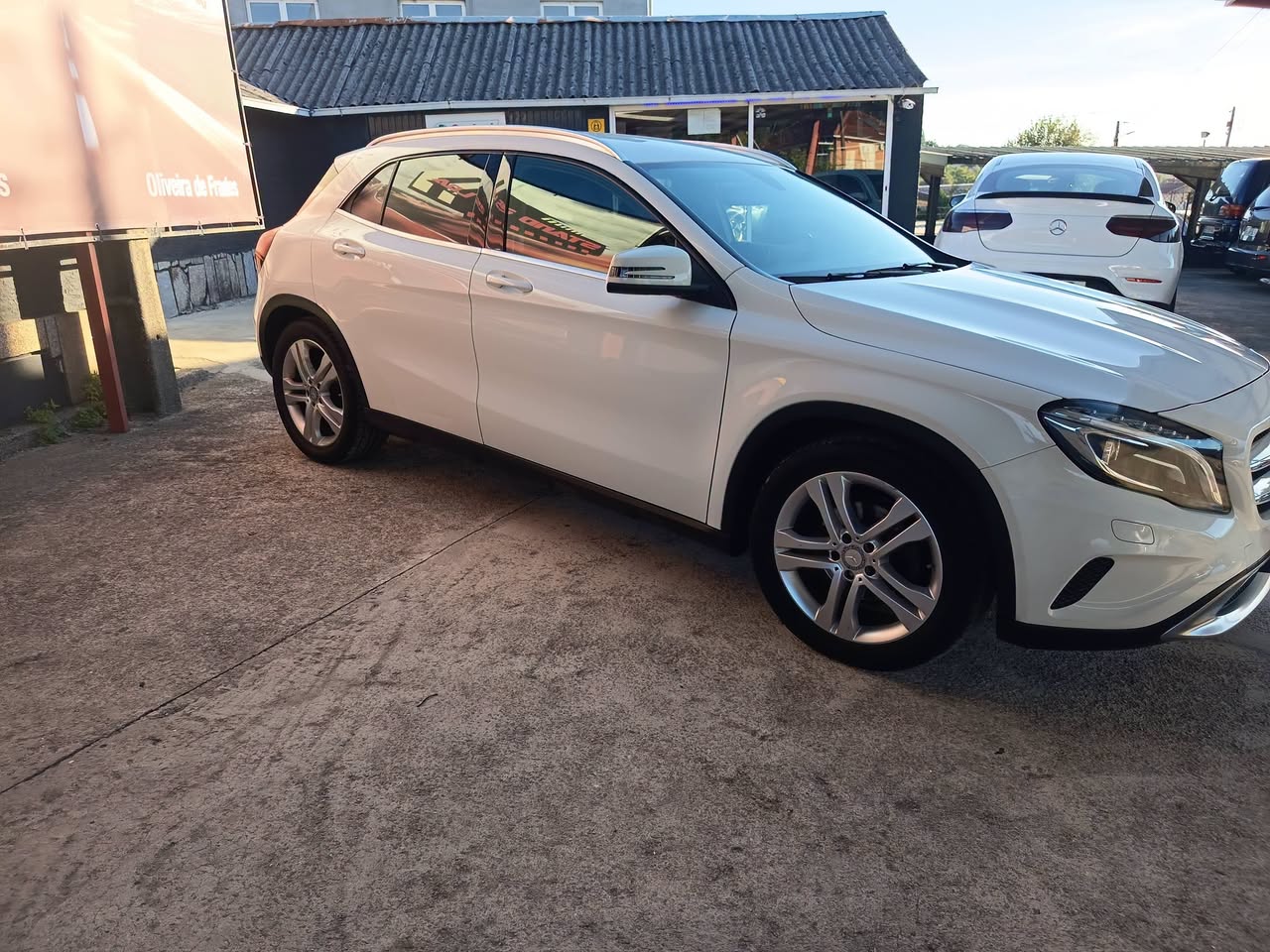 Mercedes-Benz GLA — miniatura 4