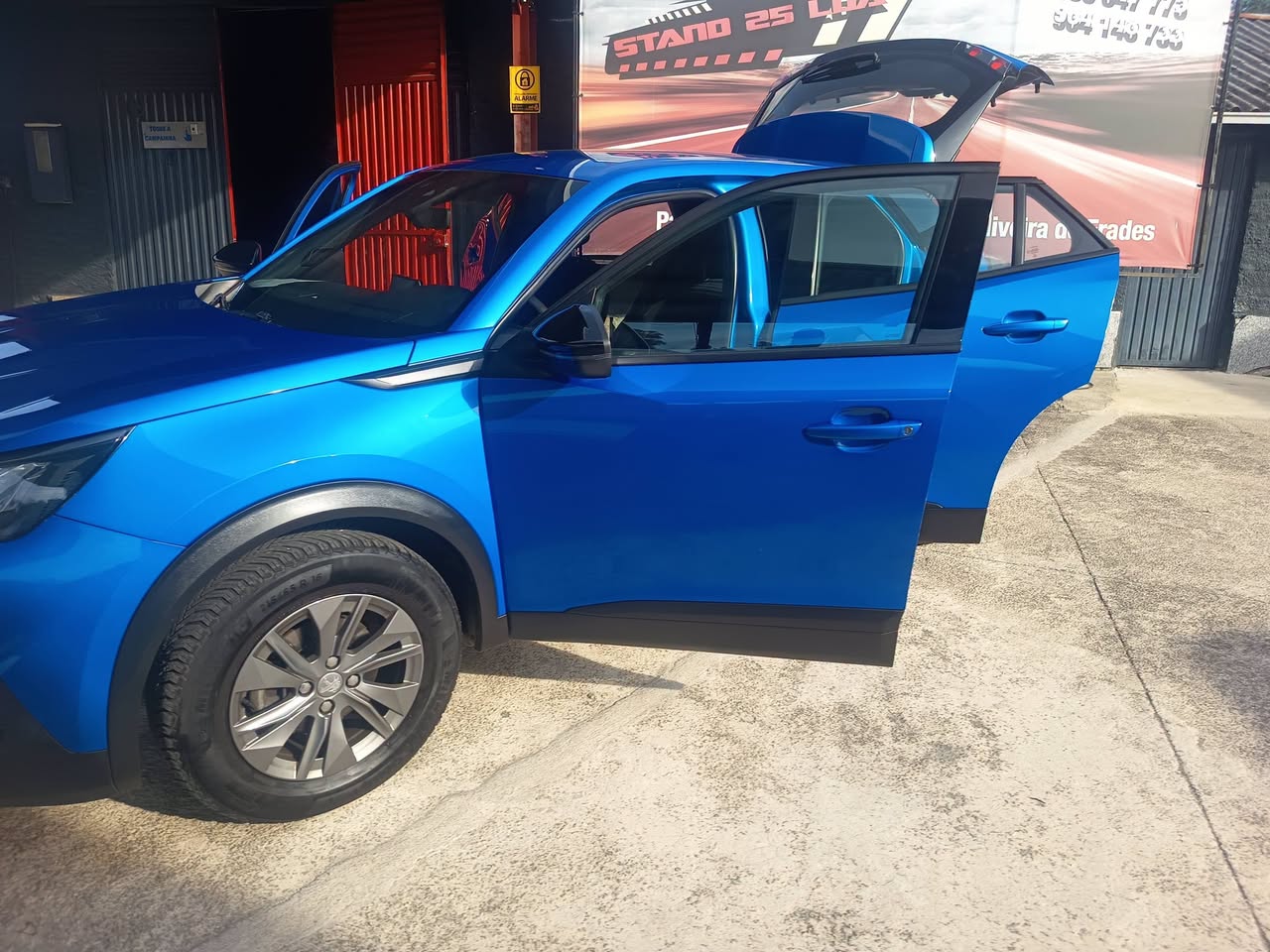 Peugeot 2008 — miniatura 2