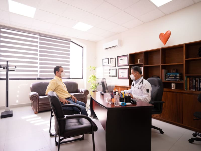 Recepción de consulta médica