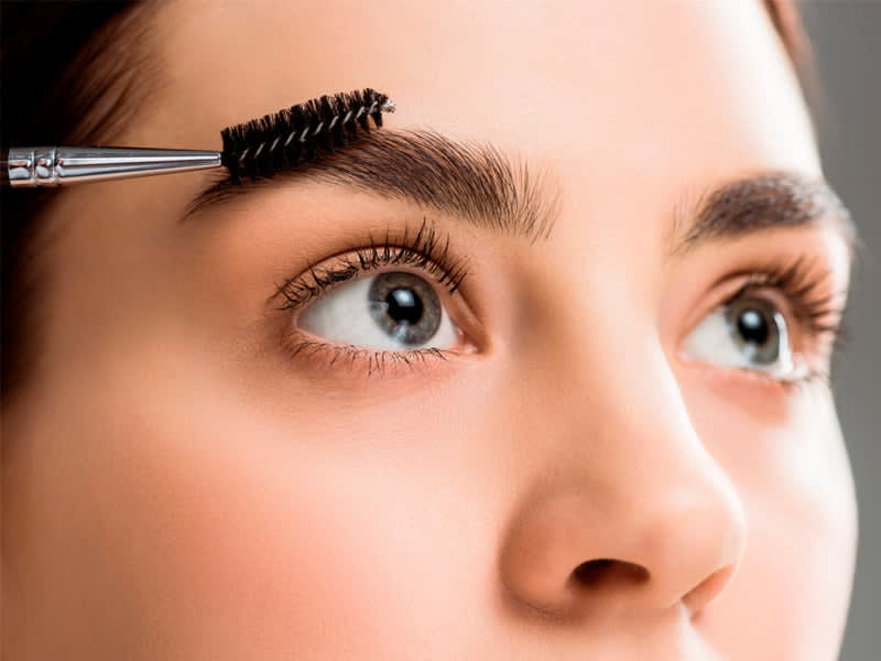 Trasplante de cejas en Colombia Care, Medellín