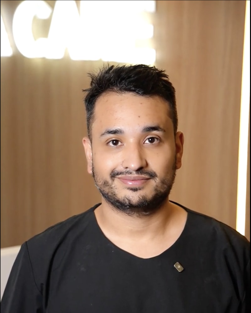 Dr. Julián David Duarte Ortiz, hair restoration specialist at Colombia Care, Medellín