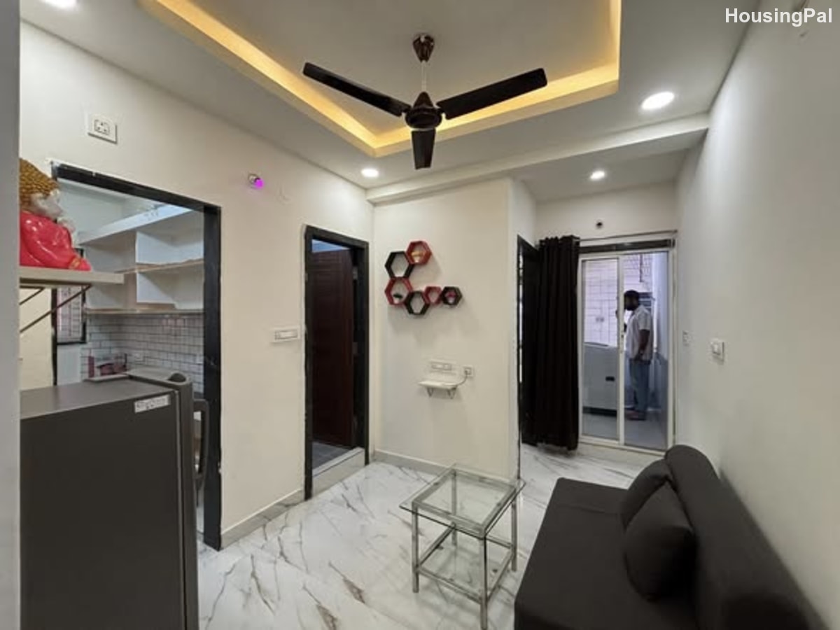 1 BHK Fully Furnished Flat in Kondapur