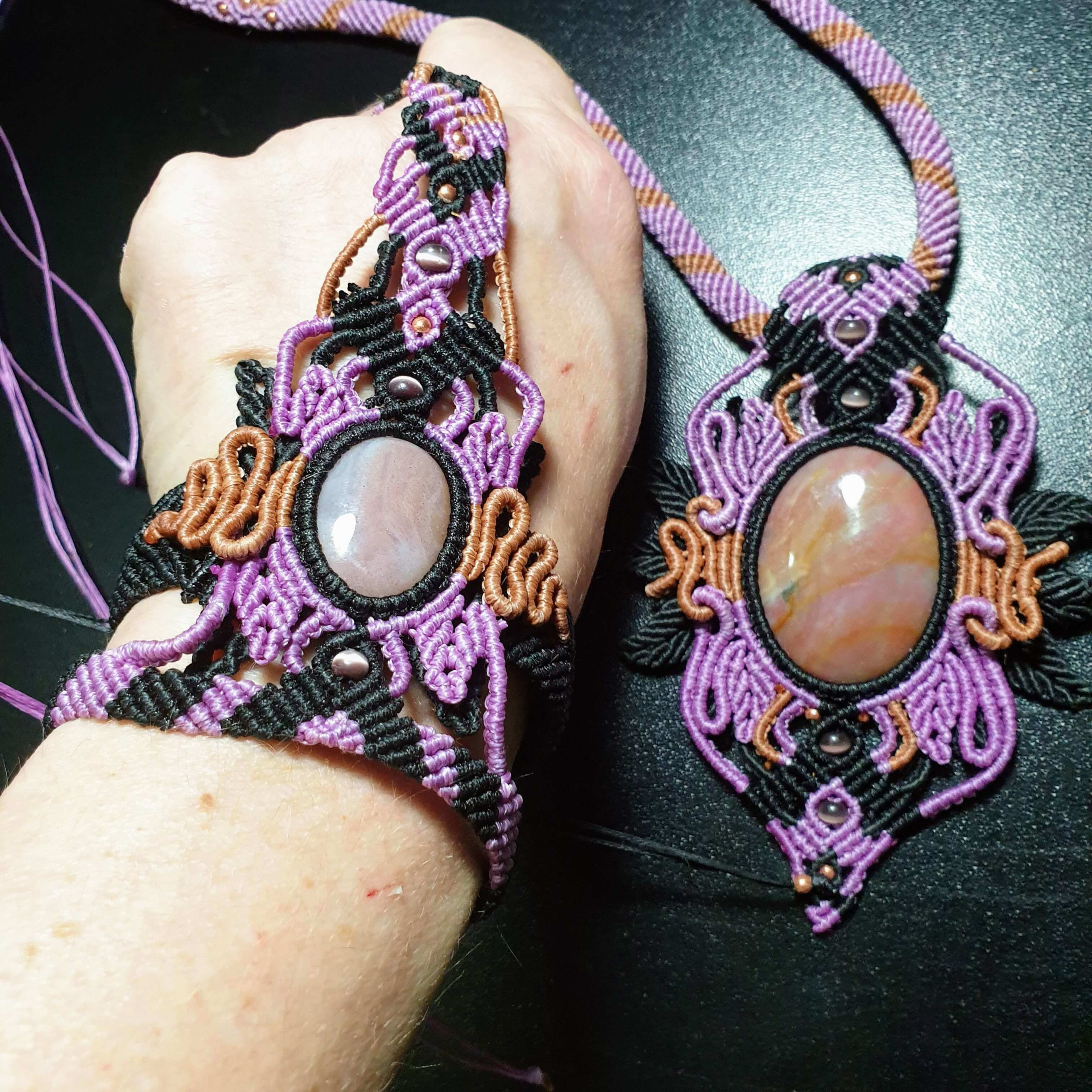 Magical Boho Jade Stone Macrame Jewelry Set Pendant Necklace & Slave Bracelet