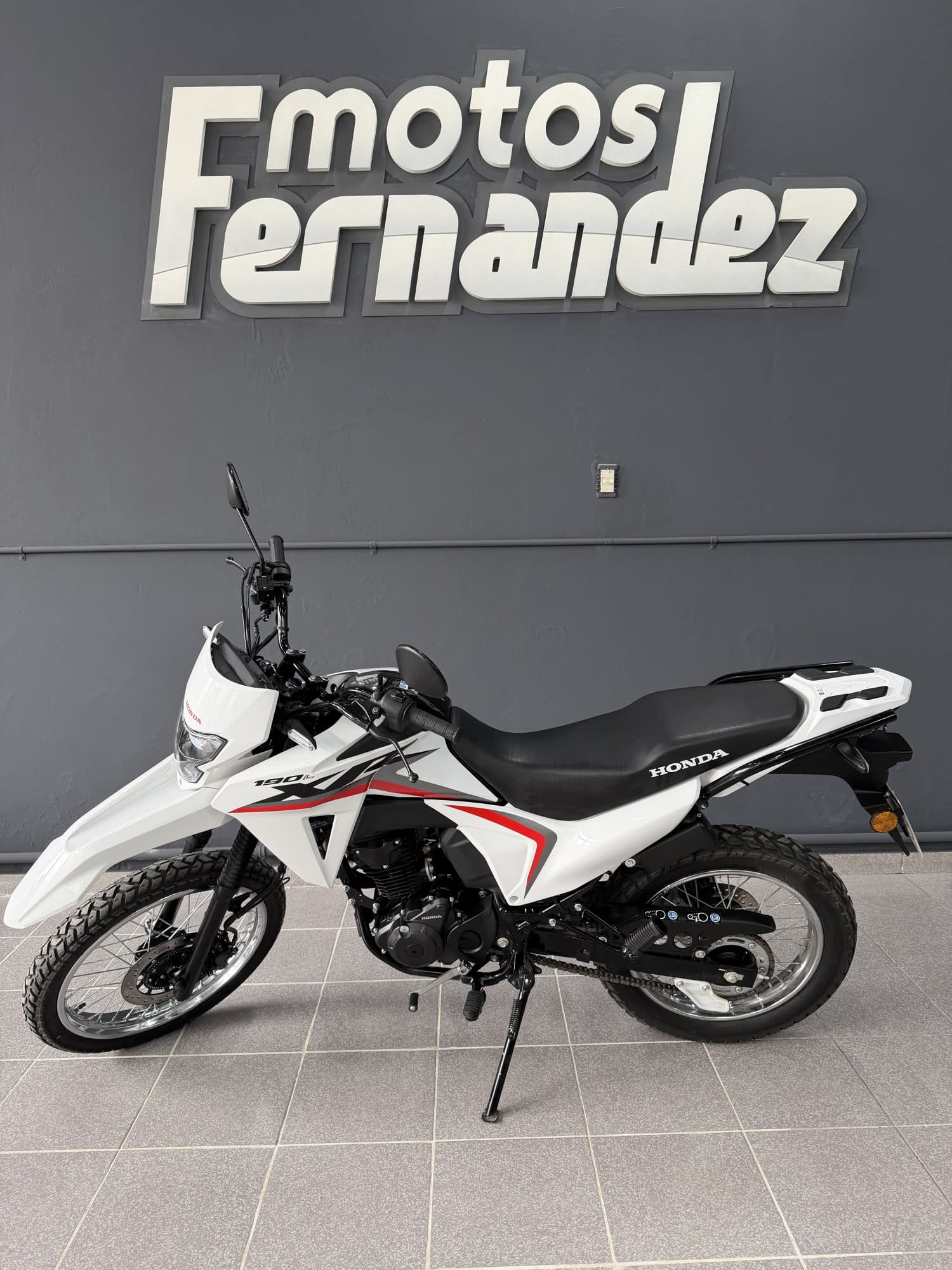 Honda XR 190L - Miniatura 2