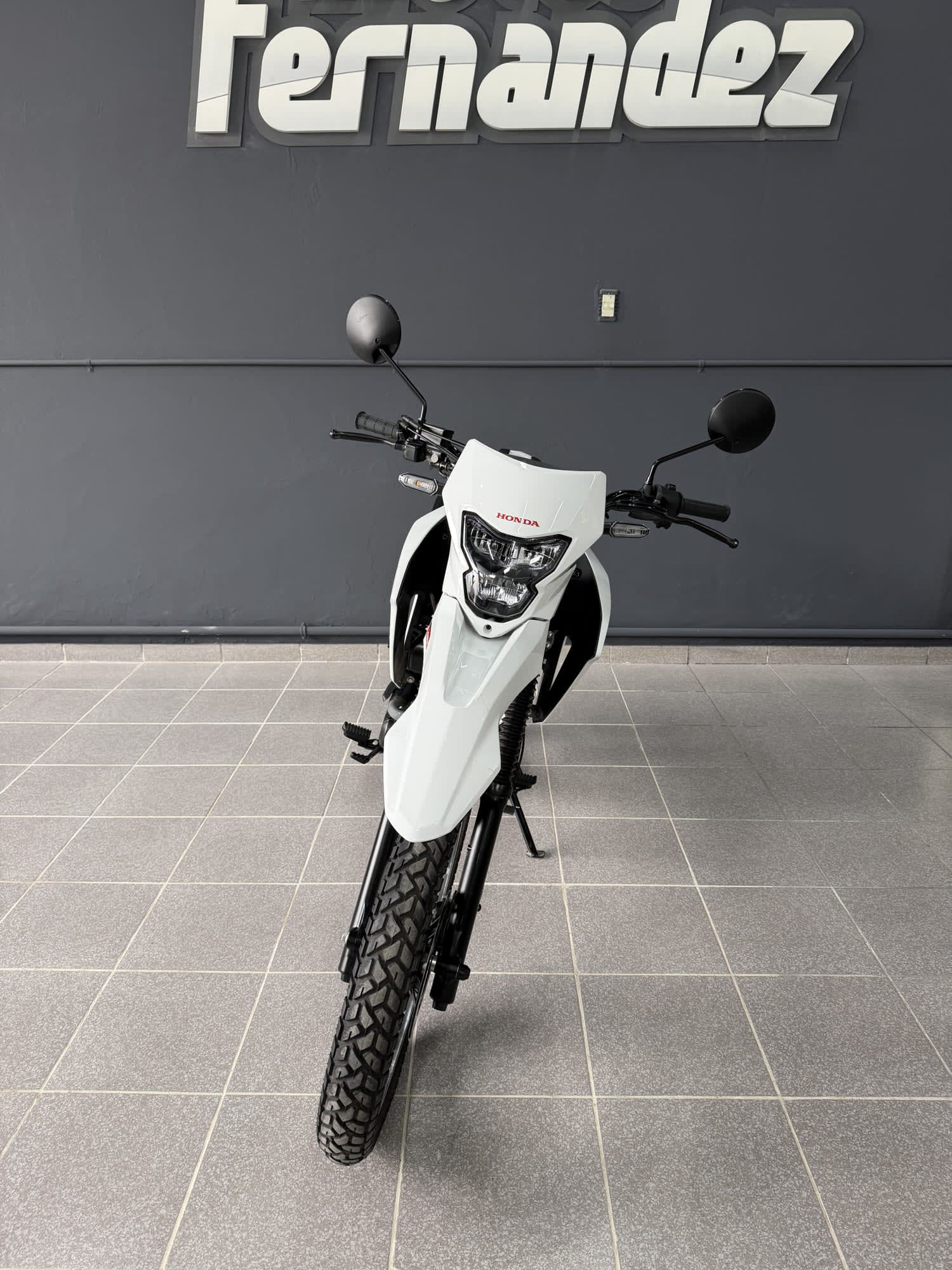 Honda XR 190L - Miniatura 4